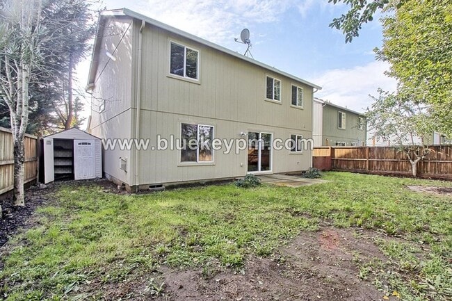 Building Photo - 3 Bed, 2.5 Bath Home with Large Bonus Room/4th Bedroom in Orchards by Prairie High School