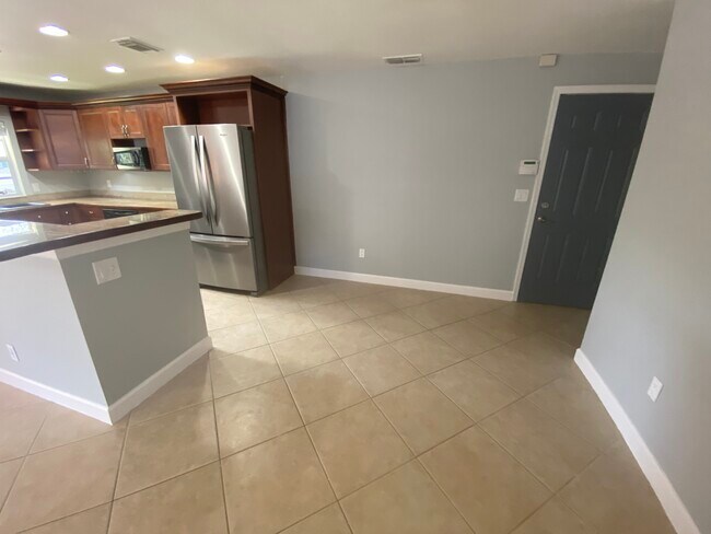 Building Photo - 7607 S Sherrill St