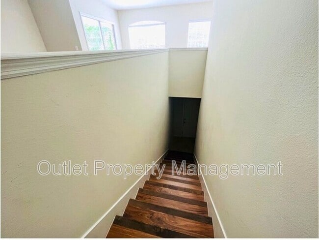 Building Photo - 4312 S Kirkman Rd