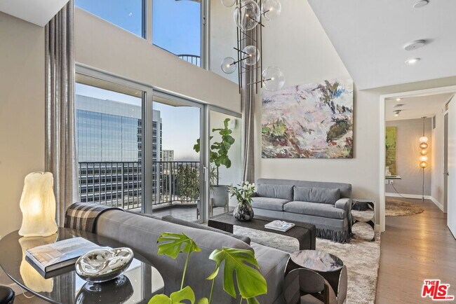 Building Photo - 2025 Ave of the Stars
