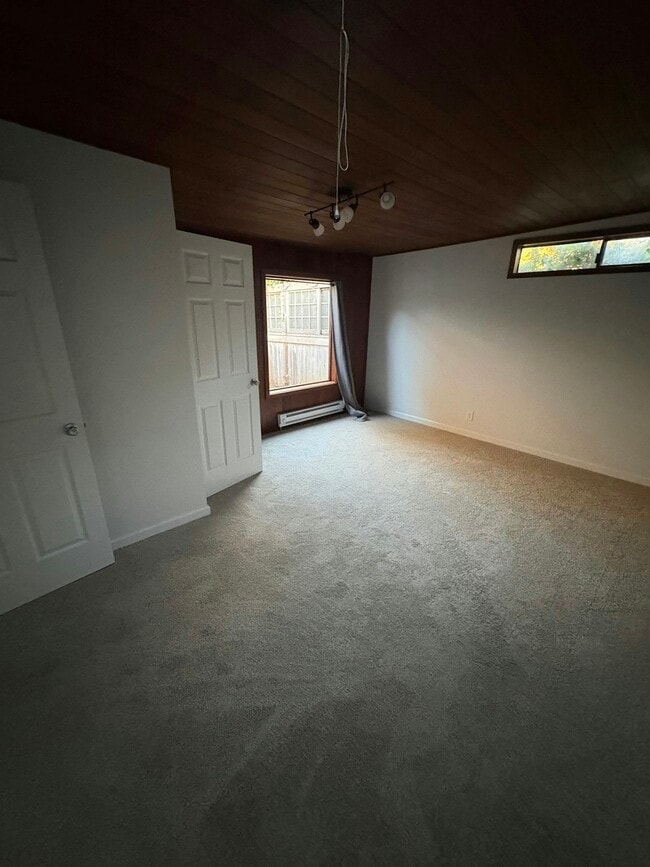 Building Photo - 1466 Janes Rd