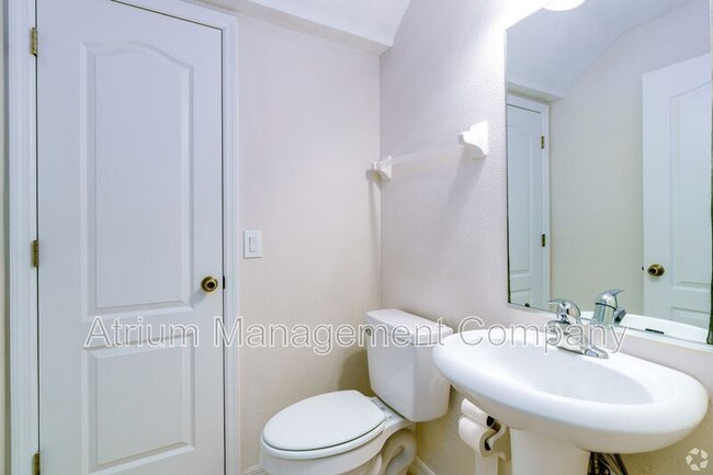 Building Photo - 2221 Harrison St