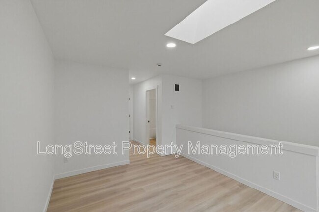 Building Photo - 812 S 19th St