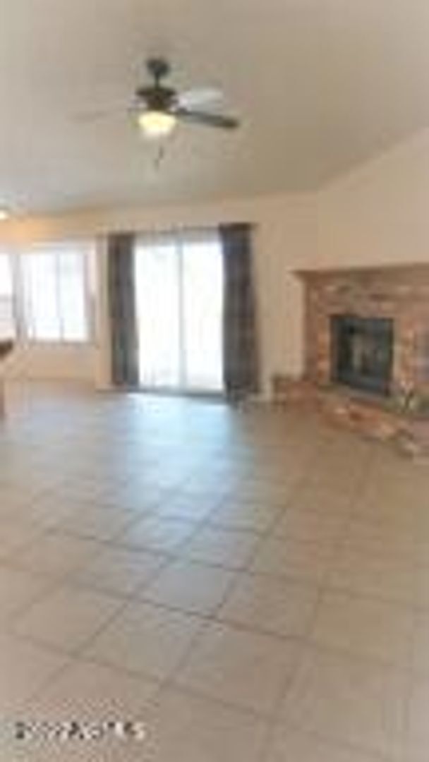 Building Photo - 2853 Northridge St