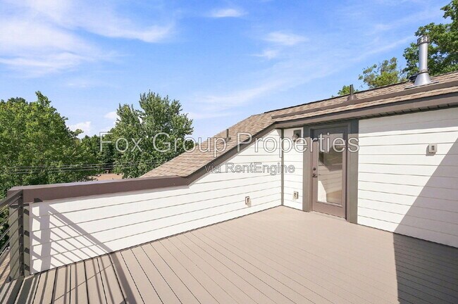 Building Photo - 105 Goodson Pl