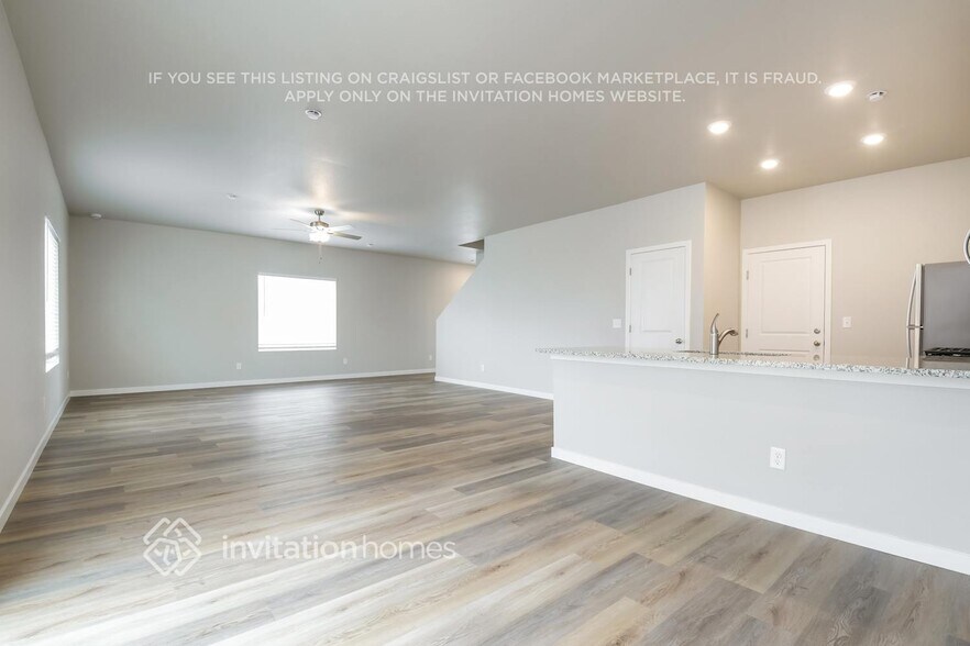 Building Photo - 7211 Dolores Ave