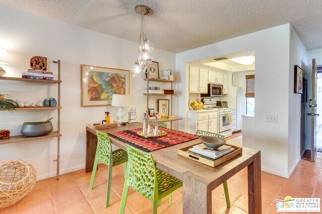 Building Photo - 2170 S Palm Canyon Dr
