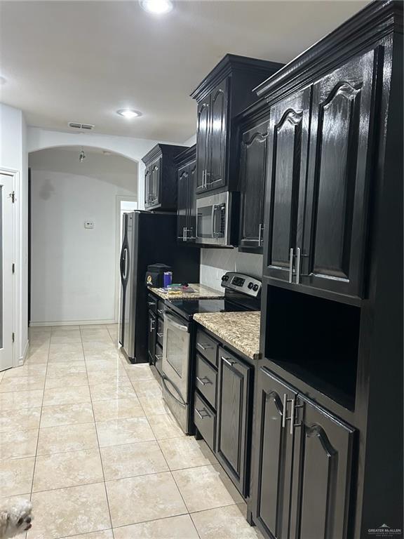 Building Photo - 2415 Flag Stone Terrace