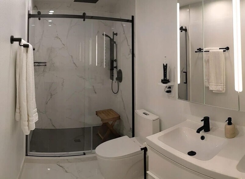 Building Photo - 2271 J Lawson Blvd