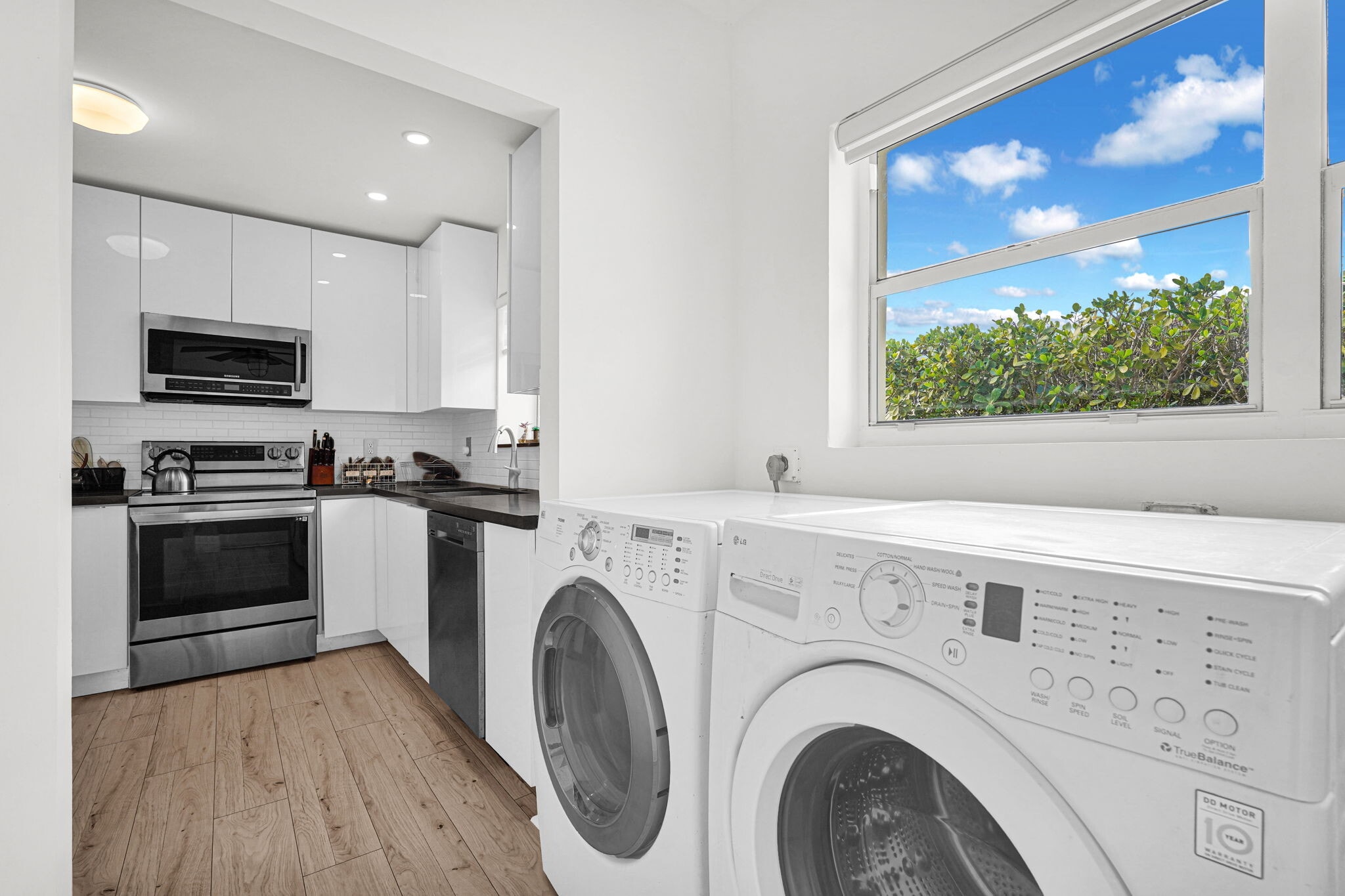 Building Photo - 37 NW 47th St