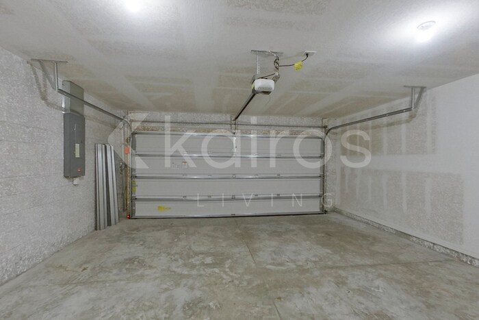 Building Photo - 9107 Aegean Cir