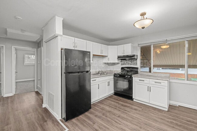 Building Photo - 2234 Berwyn Dr