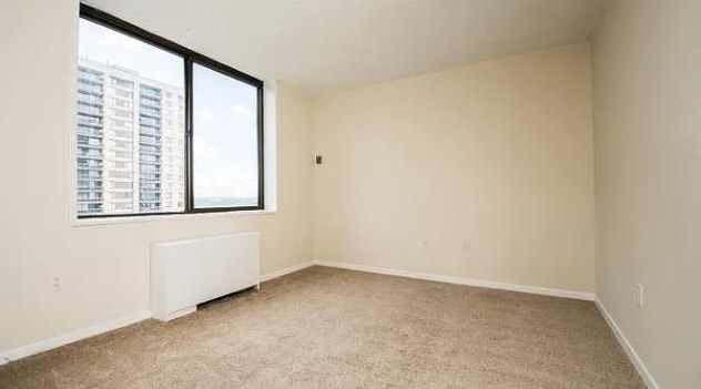Bedroom - 3705 S George Mason Dr