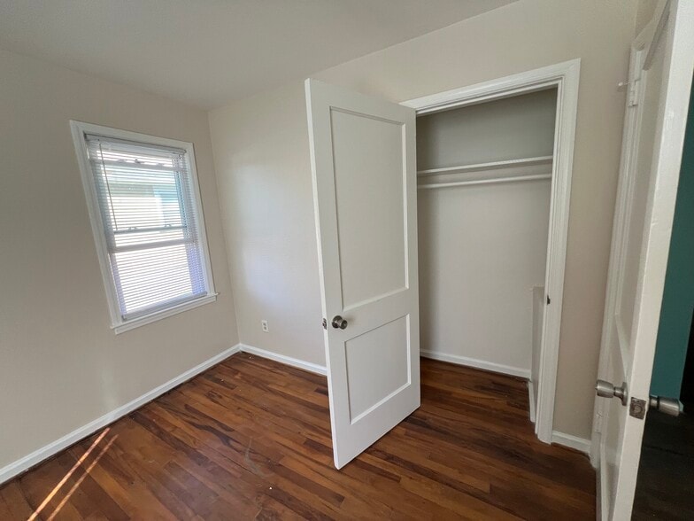 Bedroom #2 with closet - 602 Warren St