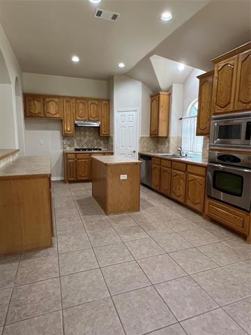 Building Photo - 804 Whitley Ct