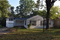 Building Photo - 6700 Kavanaugh Pl