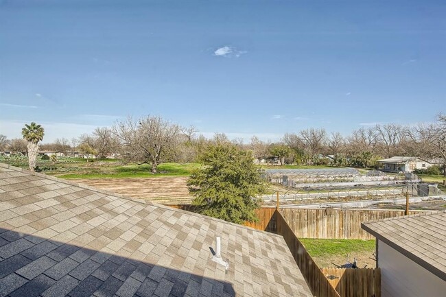 Building Photo - 11804 Saddle Rock Dr