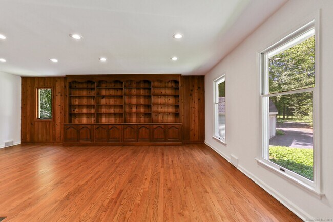 Building Photo - 82 Rilling Ridge