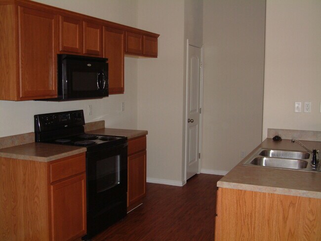 Building Photo - TERRY939