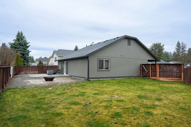 Building Photo - First Time on the Market