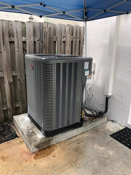 New AC - 7291 NW 173rd Dr