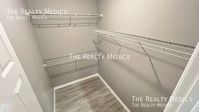 Building Photo - 2122 Sans Souci Ave SE