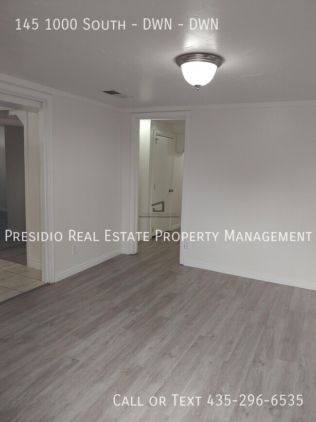 Building Photo - 145-1000 1000 S