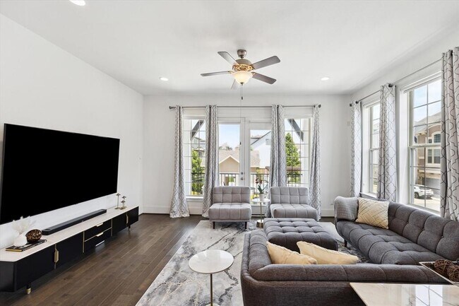 Building Photo - 1203 Edwinstowe Trl