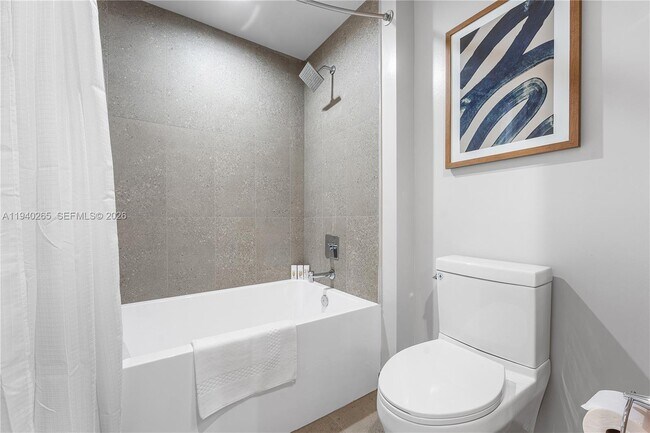 Building Photo - 11 NE 6th St