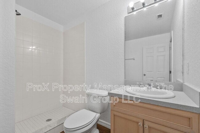 Building Photo - 25 Inconnu Dr