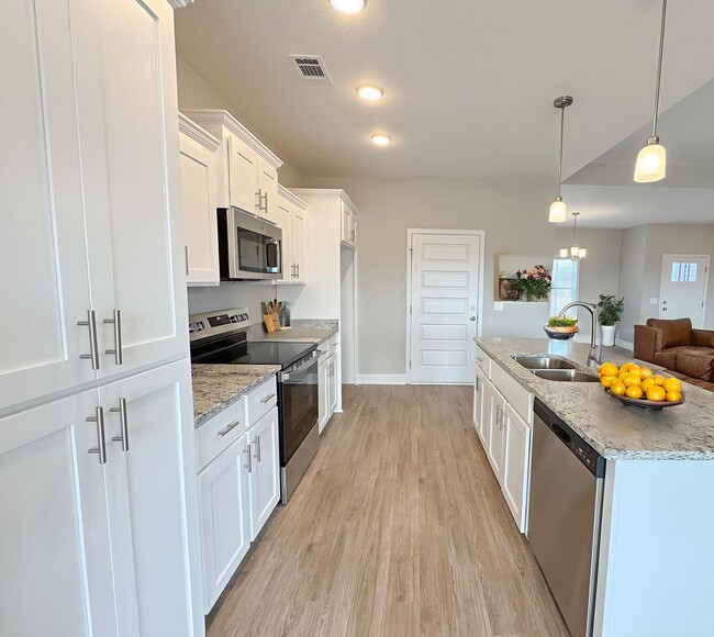 Building Photo - 310 Parkersburg Ln