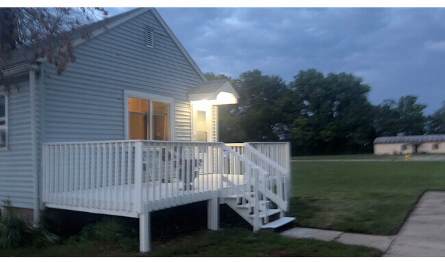 Building Photo - 305 Shelby St