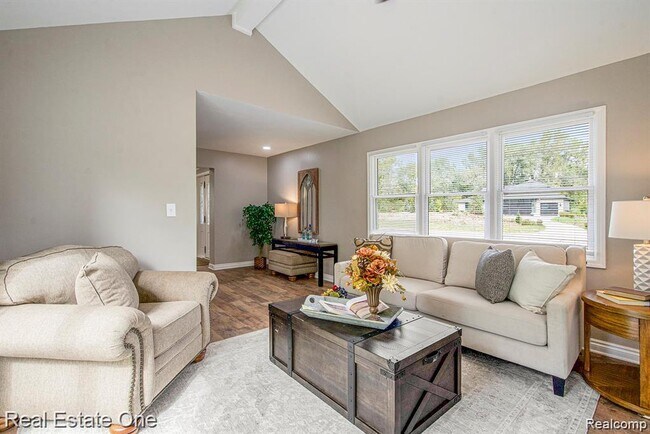 Building Photo - 51275 W Seven Mile Rd