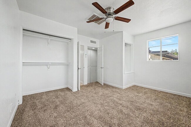 Building Photo - 3519 W Orchid Ln
