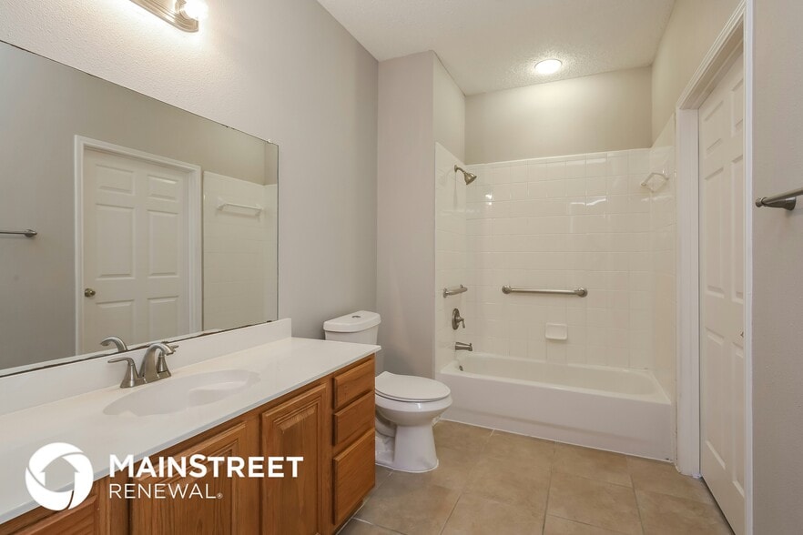 Building Photo - 304 Emery Oak Ct