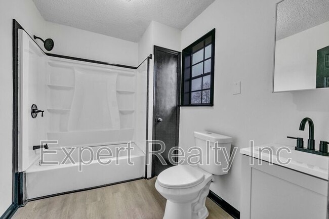 Building Photo - 117 62nd St