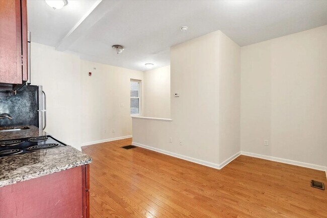 Building Photo - 1519-21 N 16th St