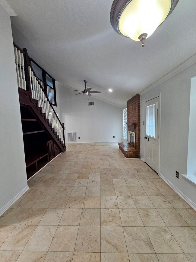Building Photo - 2715 Ashington Dr