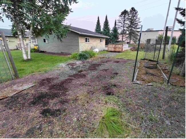 Building Photo - Click the “Apply Now” button or email wapmrentals@gmail.com for a prompt response.