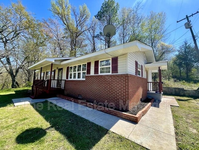 Primary Photo - 67 Talley Ave