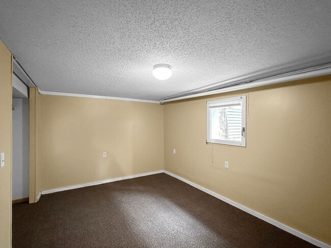 Building Photo - 381 Cleveland Ave N