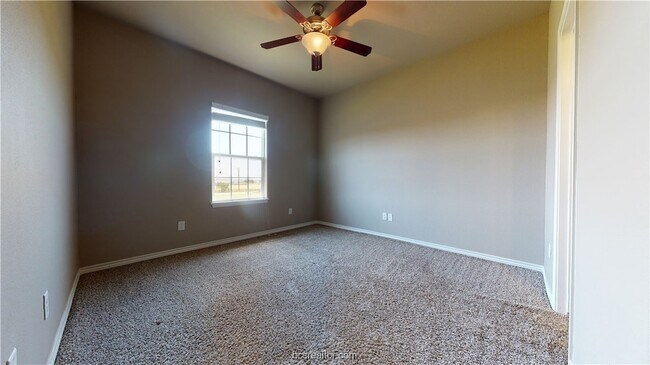 Building Photo - 3519 Summerway Dr