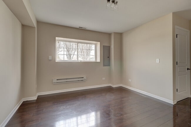 Building Photo - 14644 Paul Revere Ln