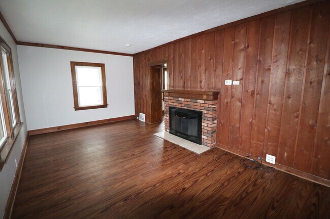 Building Photo - 4287 Rocky River Dr