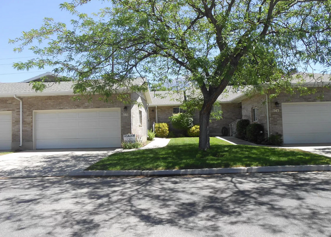 Primary Photo - Beautiful 3 Bed 3 Bath Condo in Orem for R...