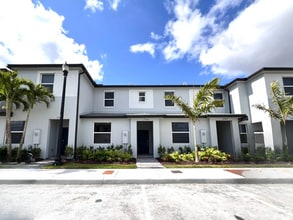 Building Photo - 17956 SW 358th St