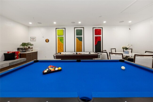 Building Photo - 9465 NW 52nd Doral Ln