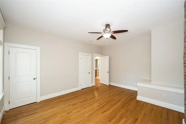 Building Photo - 6114 Washington Blvd