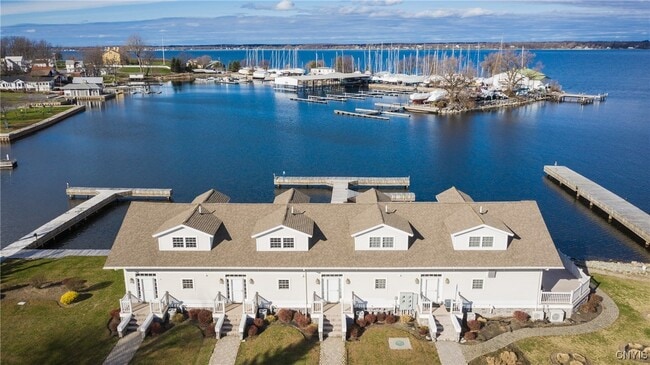 Building Photo - 207 General Smith Dr
