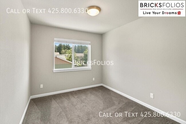 Building Photo - Beautiful Townhome For Rent in Olympia